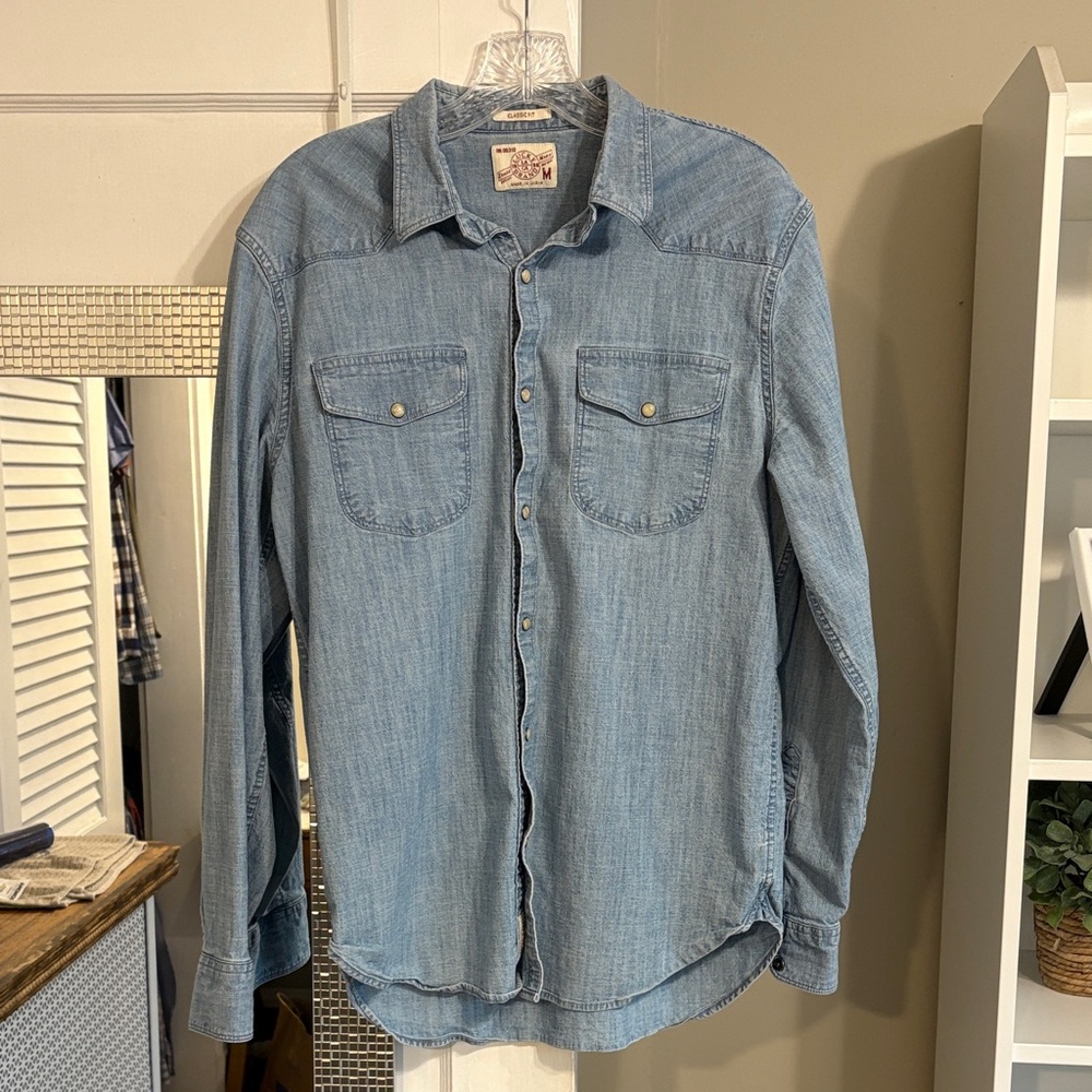 Lucky Brand Light Blue Chambray Shirt